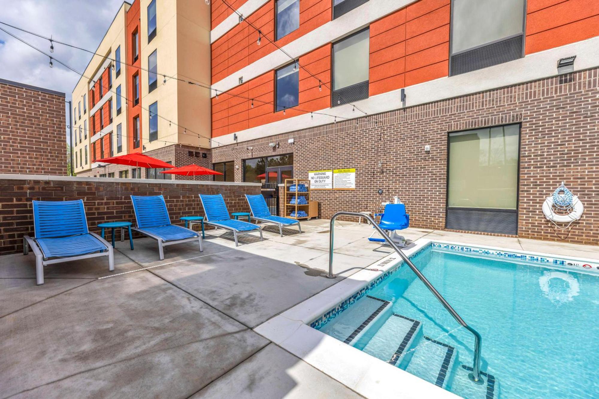 Home2 Suites By Hilton Raleigh West Lenovo Center Exteriör bild